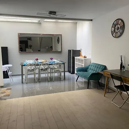 Villa Beautiful Five Bedroom Three Bathroom Entire Málaga