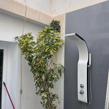 Beautiful Five Bedroom Three Bathroom Entire Málaga