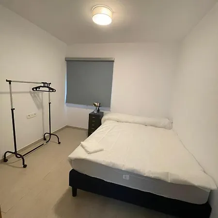 Beautiful Five Bedroom Three Bathroom Entire Málaga